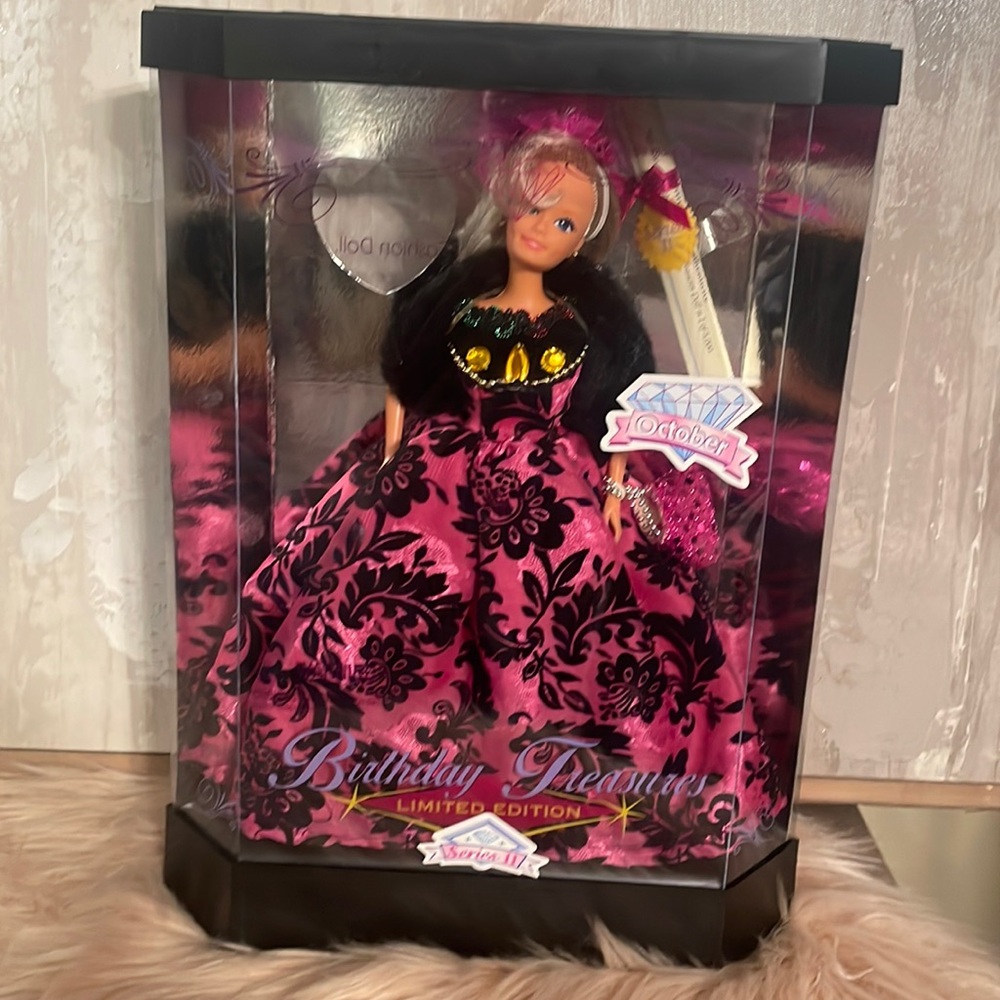 Birthday Treasures Limited Edition Series II October Collectors Doll